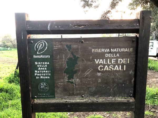 Pannello di accoglienza della valle dei casali in via del casaletto 400